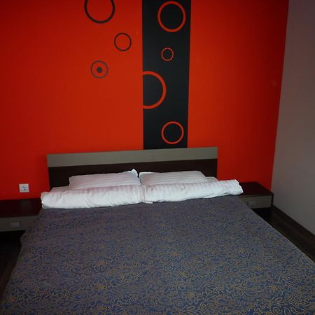 Hotel Farkasverem Vendeghaz Nyírtura Zewnętrze zdjęcie