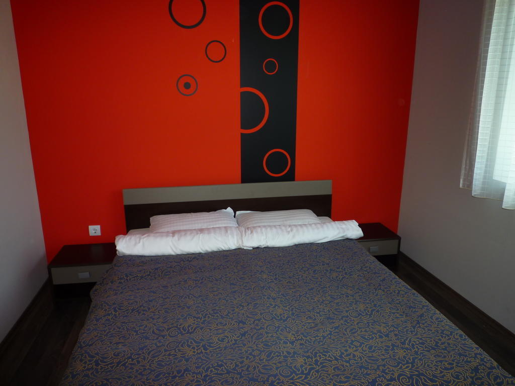 Hotel Farkasverem Vendeghaz Nyírtura Zewnętrze zdjęcie